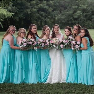 Spa blue David’s Bridal bridesmaid dress